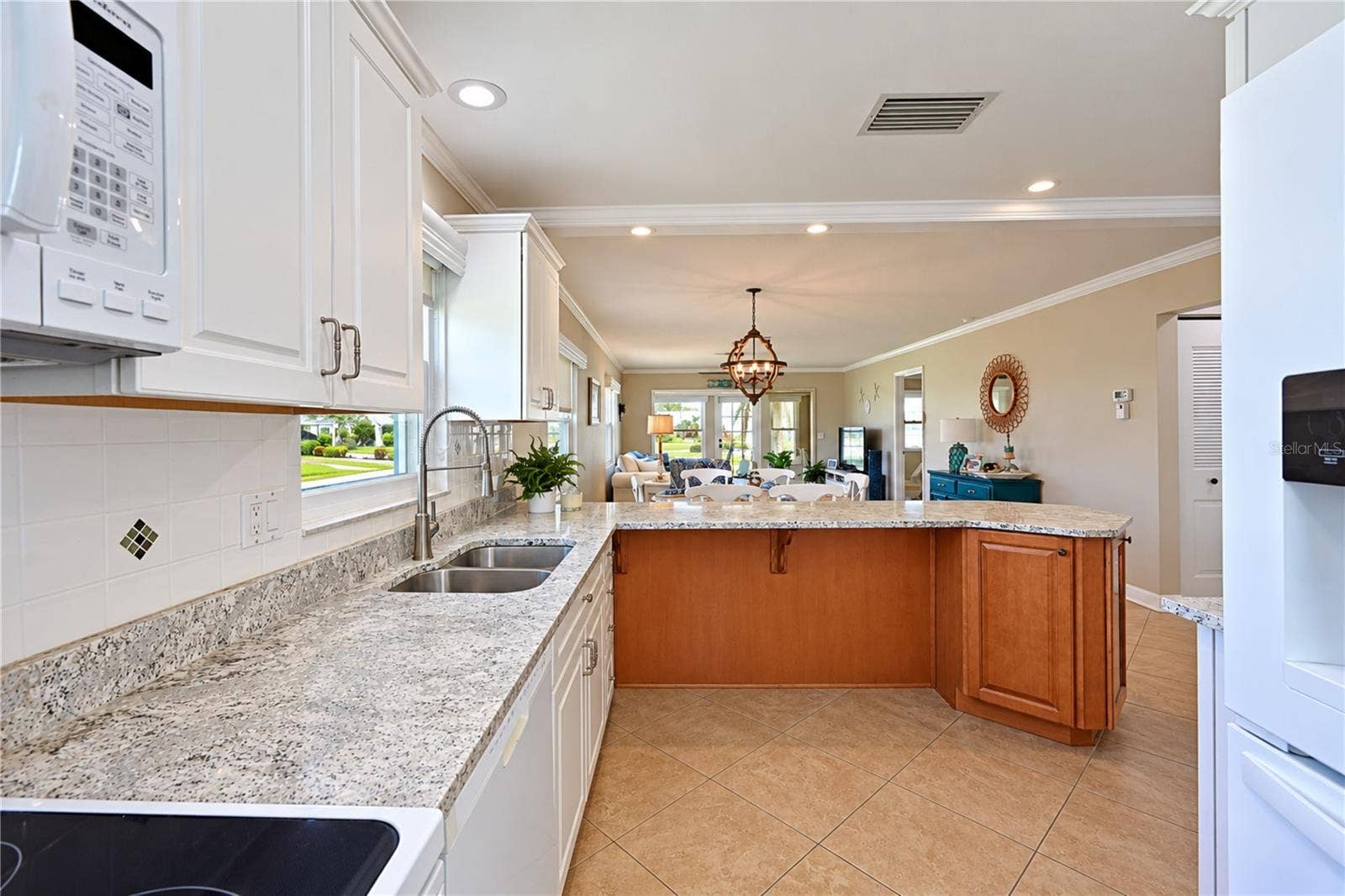 9413 CONCORD CIRCLE, Bradenton, FL 34210