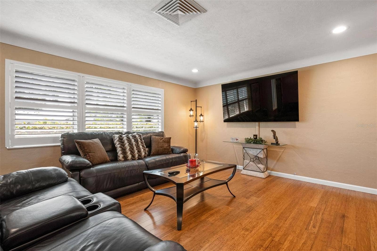 3323 SPRING MILL CIRCLE, Sarasota, FL 34239 3323 SPRING MILL CIRCLE, Sarasota, FL 34239