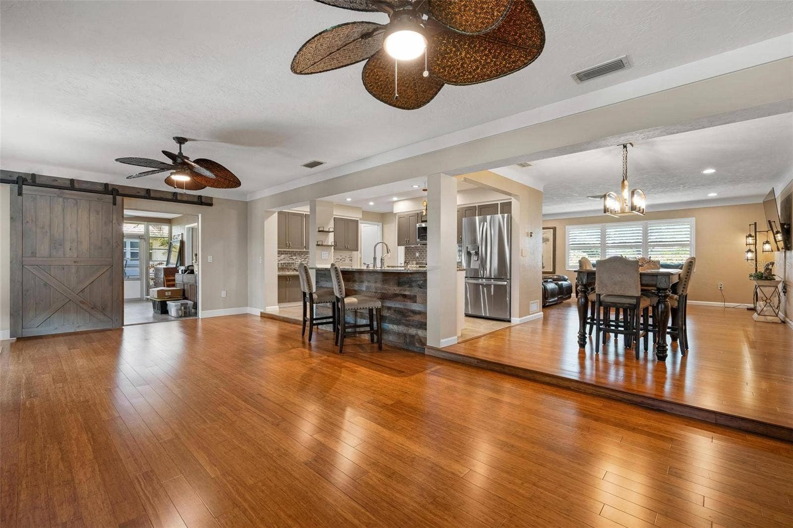 3323 SPRING MILL CIRCLE, Sarasota, FL 34239 3323 SPRING MILL CIRCLE, Sarasota, FL 34239