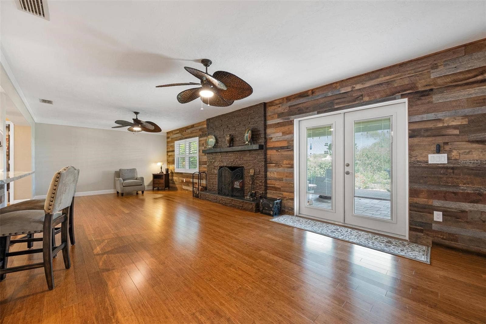 3323 SPRING MILL CIRCLE, Sarasota, FL 34239 3323 SPRING MILL CIRCLE, Sarasota, FL 34239