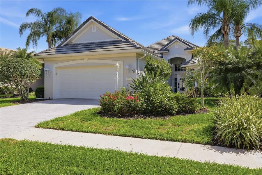 Property photo for 6514 OAKLAND HILLS DRIVE, Lakewood Ranch, FL