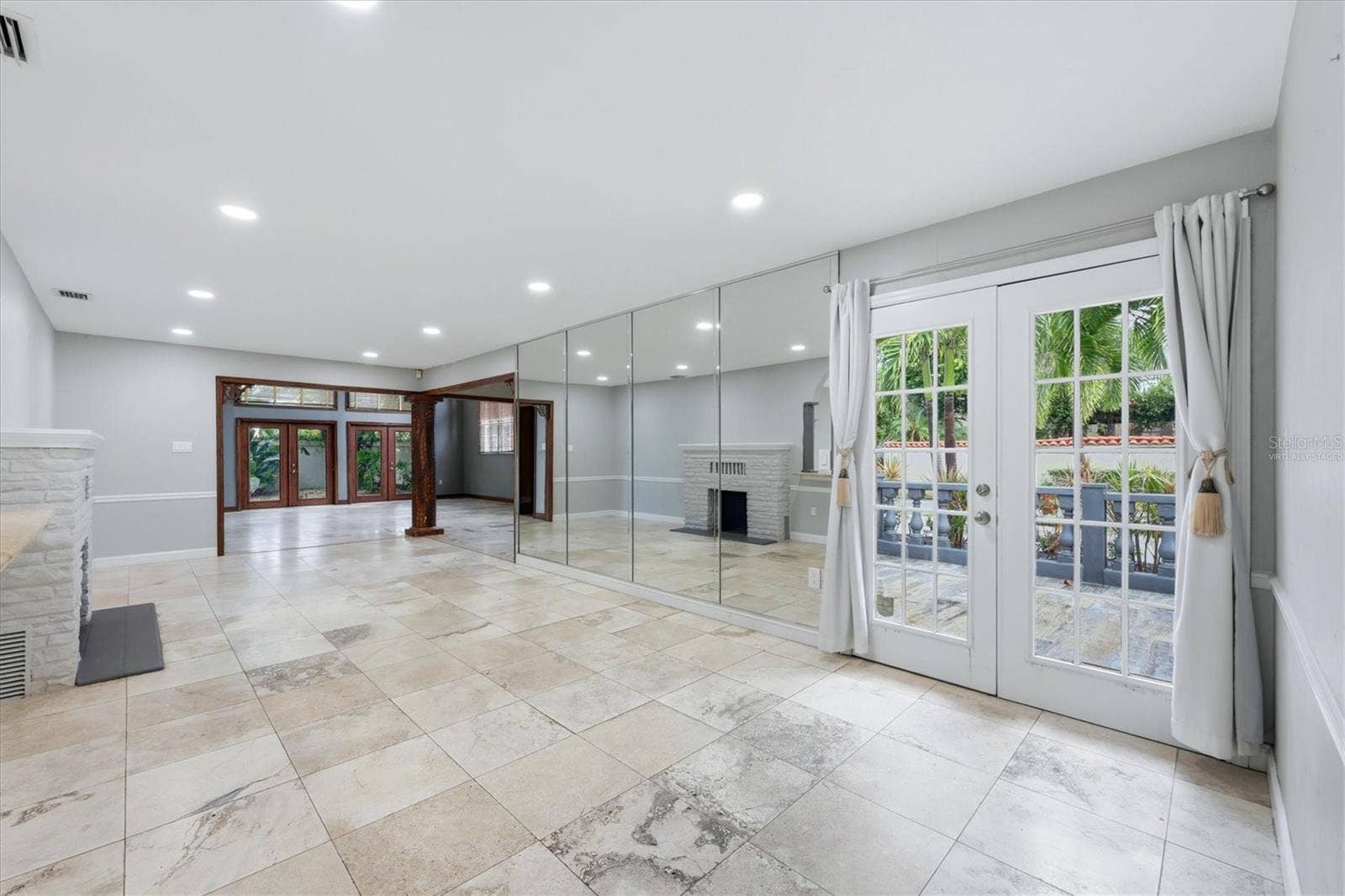 1800 ALTA VISTA STREET, Sarasota, FL 34236 Dining Room - Virtually Staged