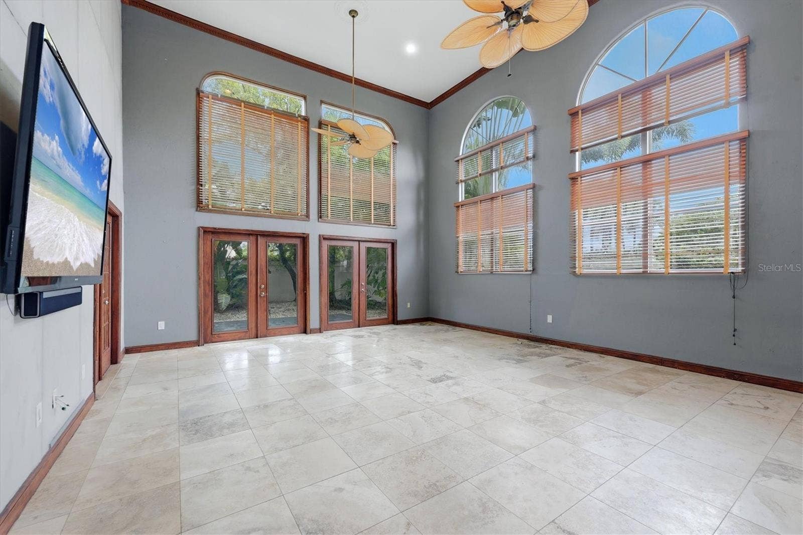 1800 ALTA VISTA STREET, Sarasota, FL 34236 Living Room