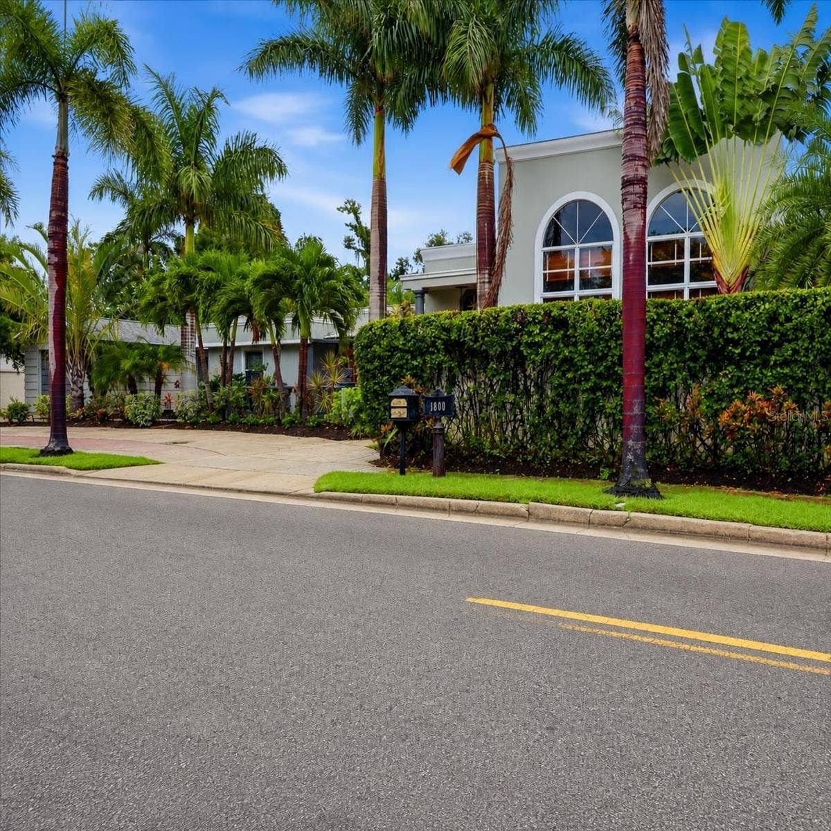 1800 ALTA VISTA STREET, Sarasota, FL 34236 1800 ALTA VISTA STREET, Sarasota, FL 34236