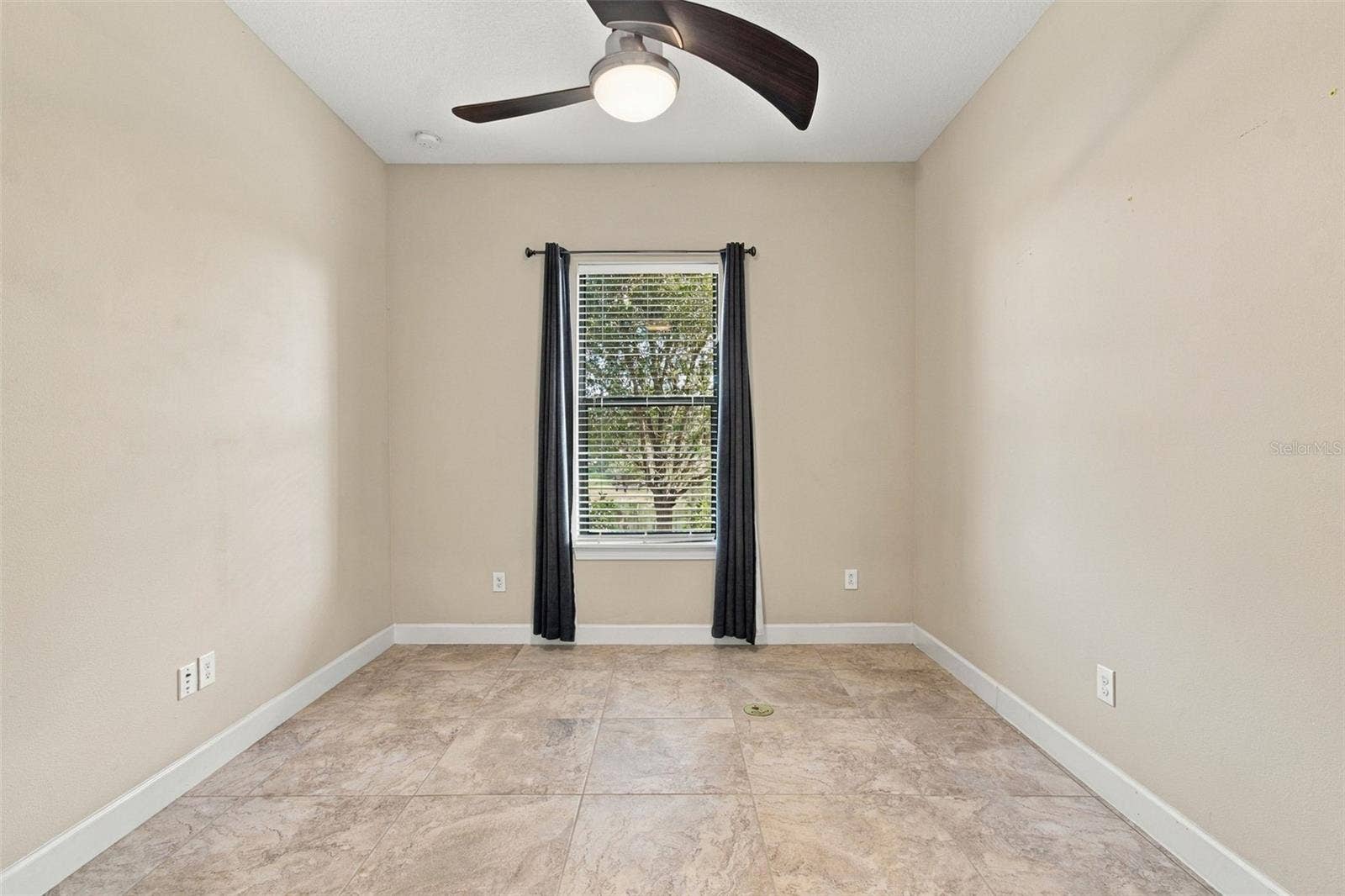 9765 HIGHLAND PARK PLACE, Palmetto, FL 34221 Flex Room