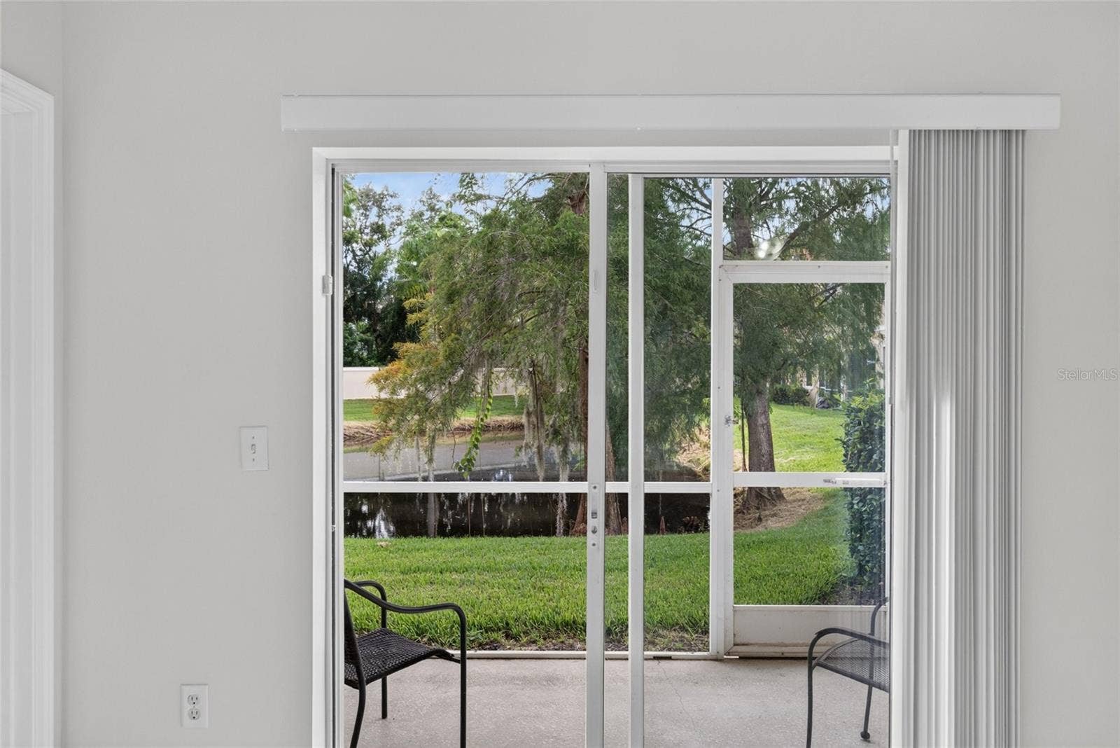 3707 PARKRIDGE CIRCLE, #7-106, Sarasota, FL 34243