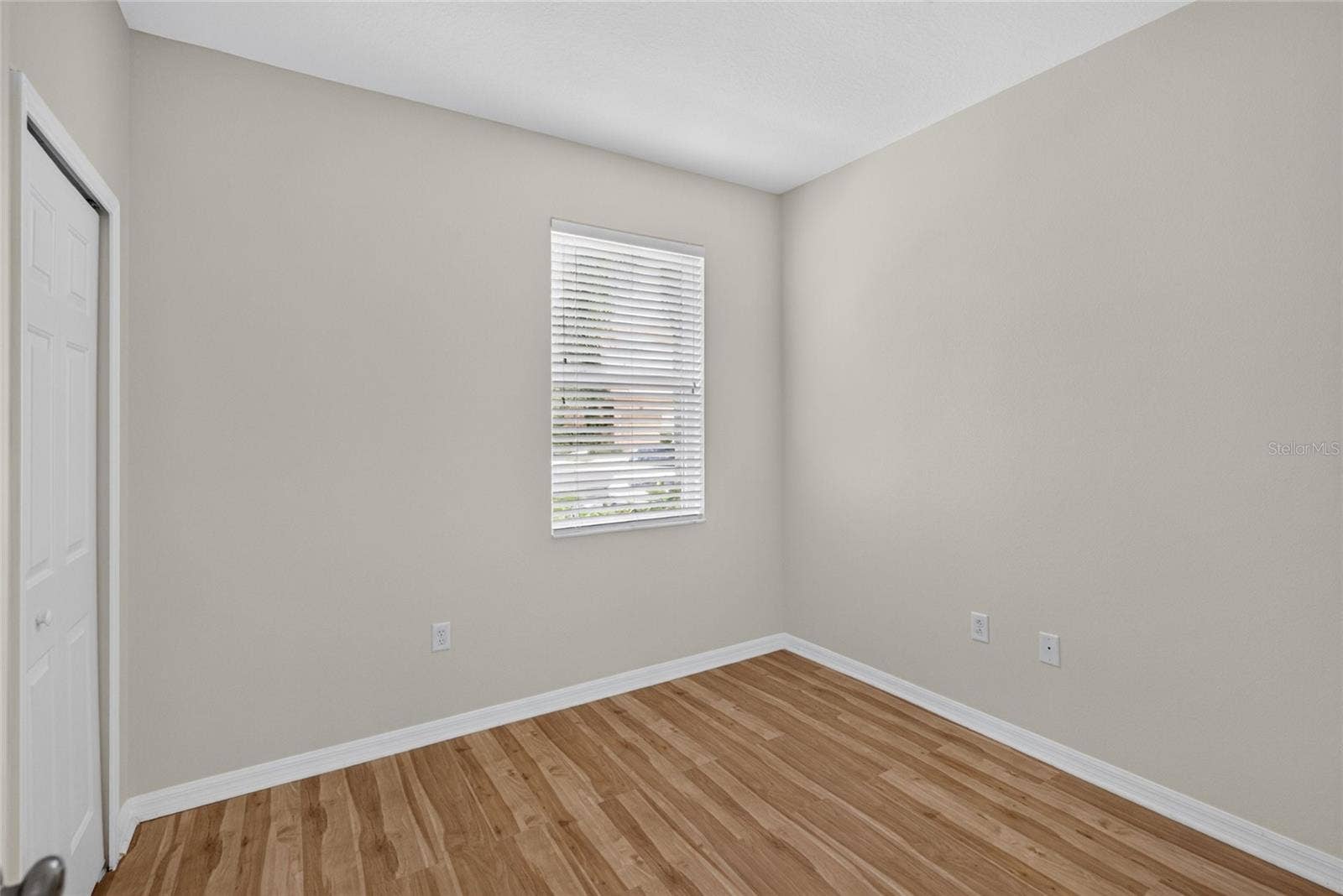 3707 PARKRIDGE CIRCLE, #7-106, Sarasota, FL 34243