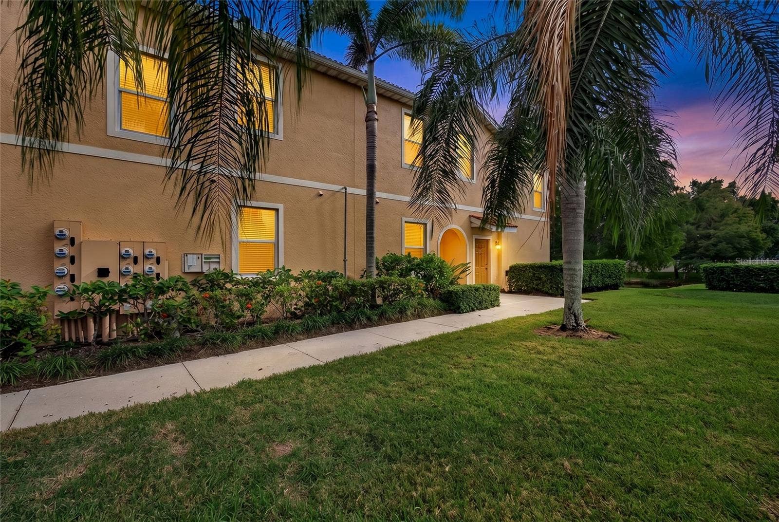 3707 PARKRIDGE CIRCLE, #7-106, Sarasota, FL 34243