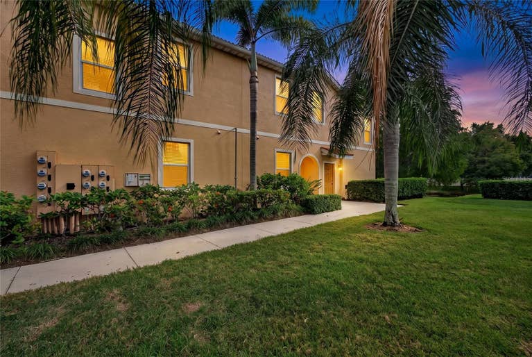 Featured Property image for 3707 Parkridge Circle