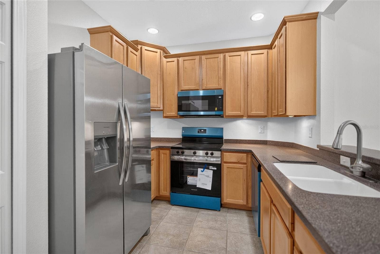 3707 PARKRIDGE CIRCLE, #7-106, Sarasota, FL 34243