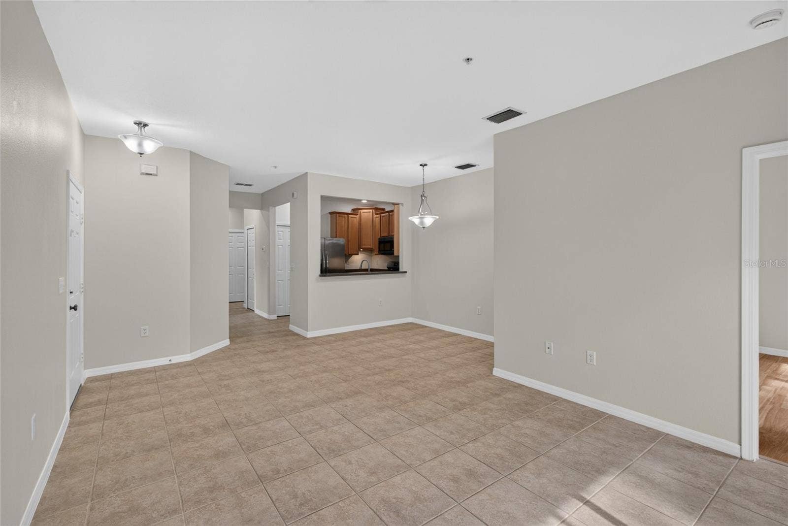 3707 PARKRIDGE CIRCLE, #7-106, Sarasota, FL 34243