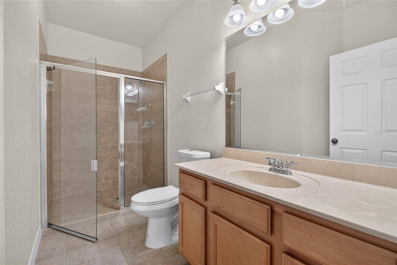3707 PARKRIDGE CIRCLE, #7-106, Sarasota, FL 34243