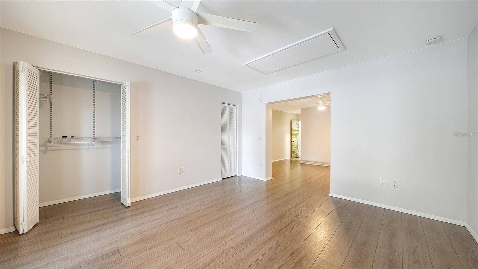 4907 CORAL BOULEVARD, Bradenton, FL 34210 A peaceful bedroom with room for your personal style.