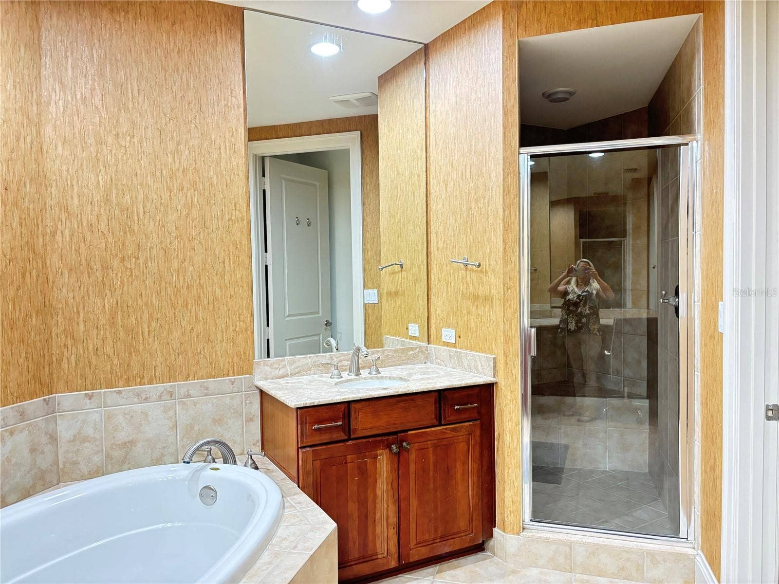 130 RIVIERA DUNES WAY, #406, Palmetto, FL 34221