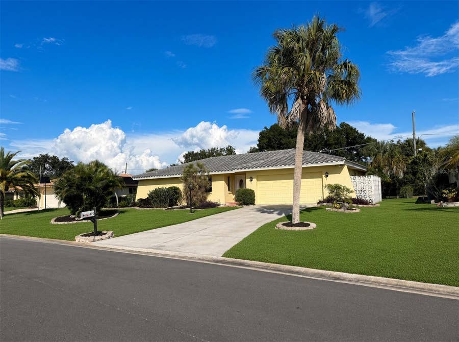Property photo for 470 RUBENS DRIVE E, Nokomis, FL