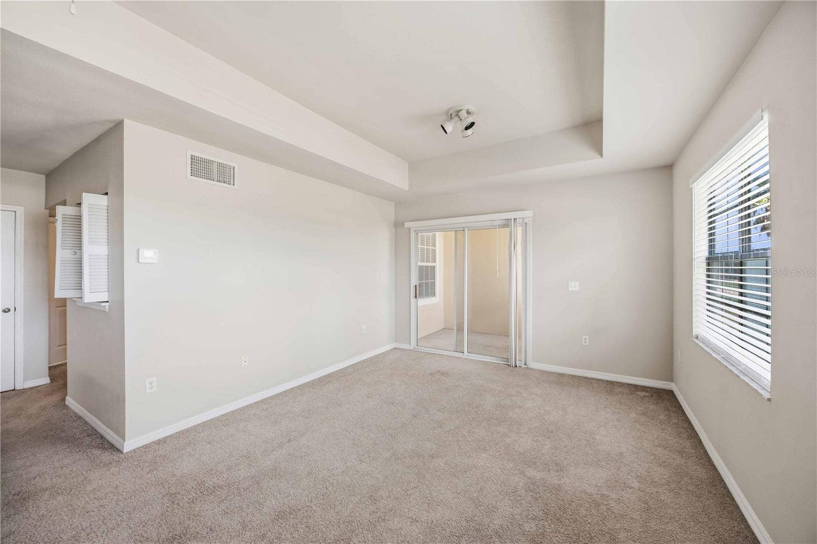 1195 VILLAGIO CIRCLE, #206, Sarasota, FL 34237