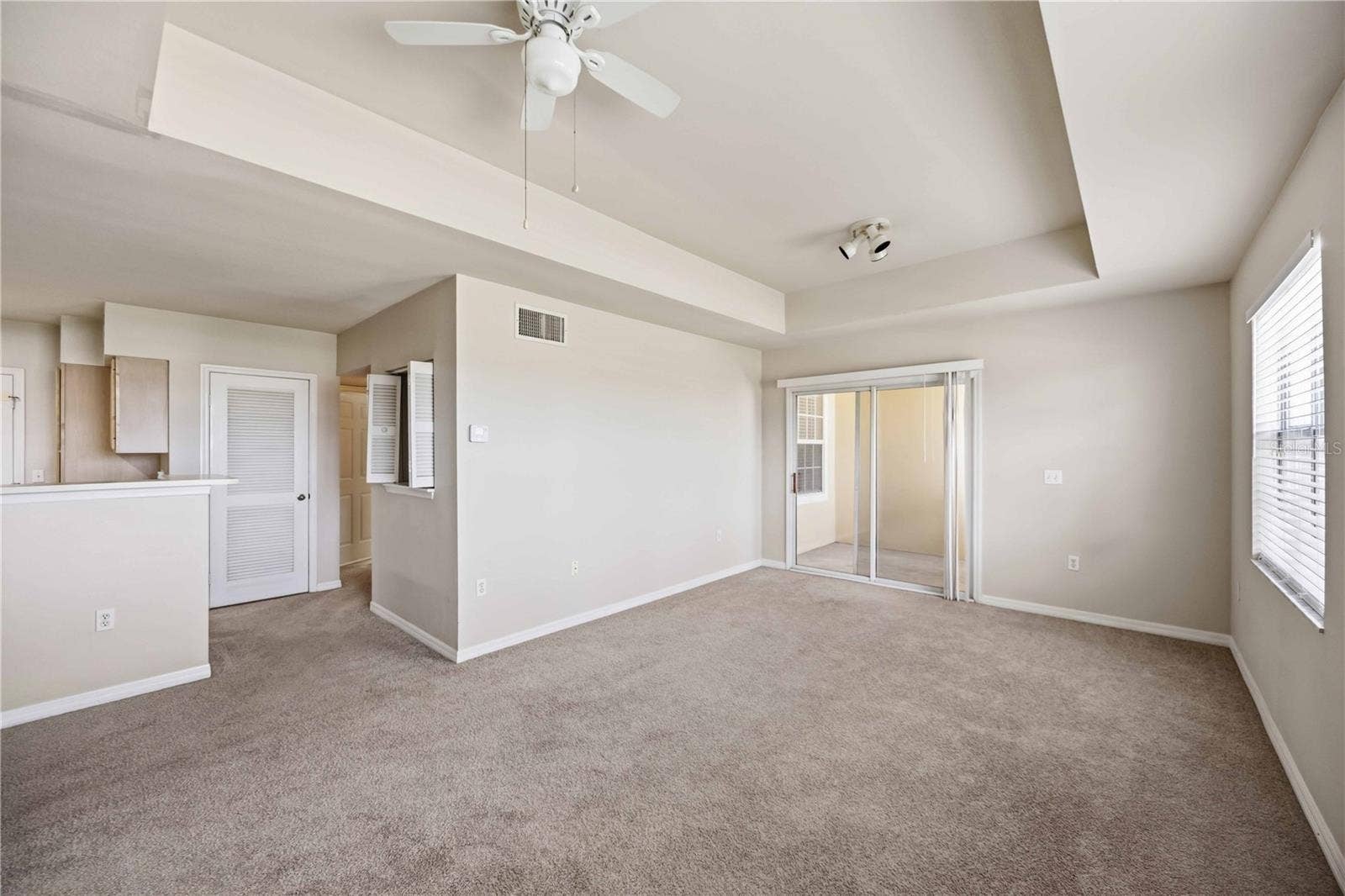 1195 VILLAGIO CIRCLE, #206, Sarasota, FL 34237