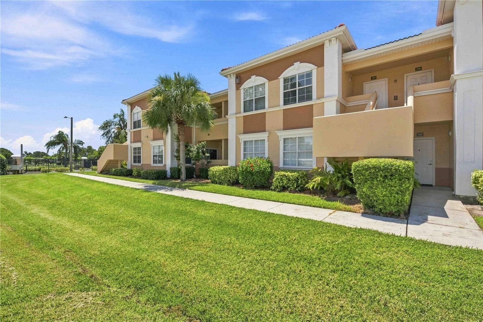 1195 VILLAGIO CIRCLE, #206, Sarasota, FL 34237
