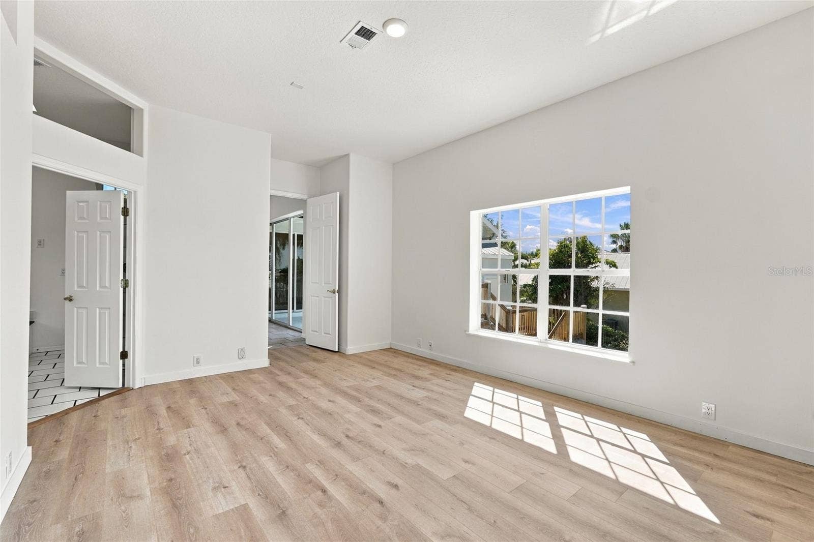 349 DOLPHIN SHORES CIRCLE, Nokomis, FL 34275