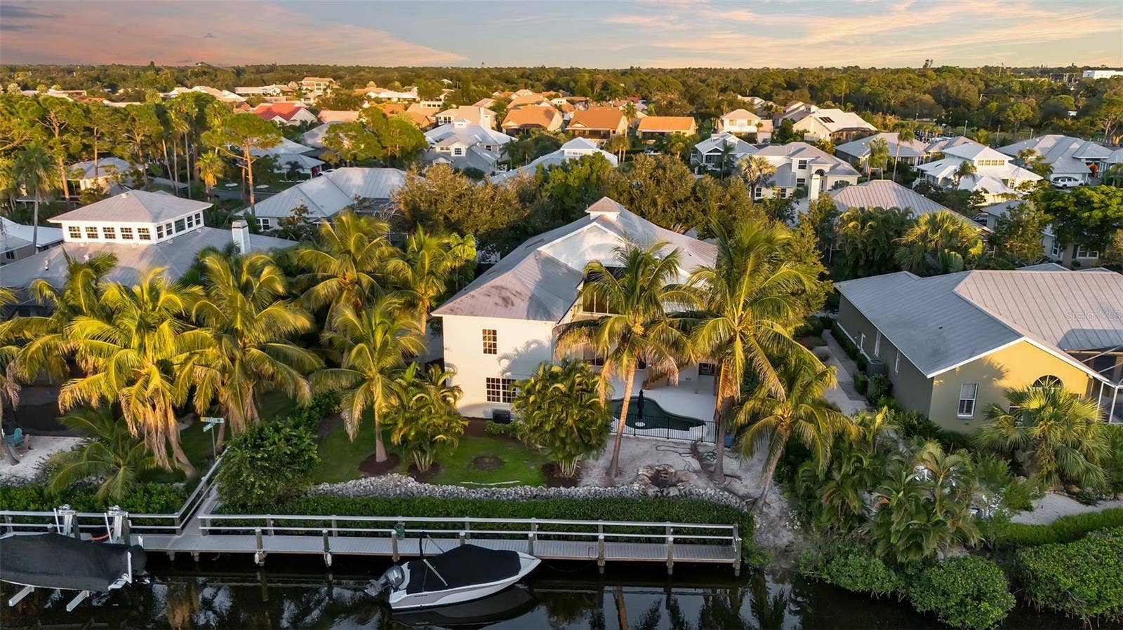 349 DOLPHIN SHORES CIRCLE, Nokomis, FL 34275