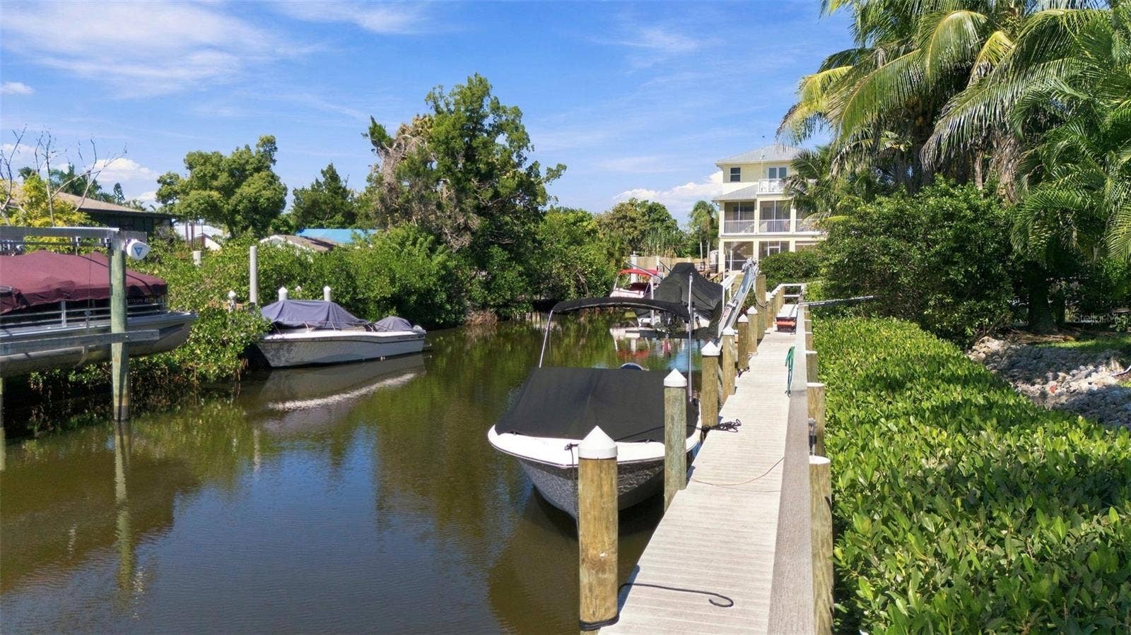 349 DOLPHIN SHORES CIRCLE, Nokomis, FL 34275