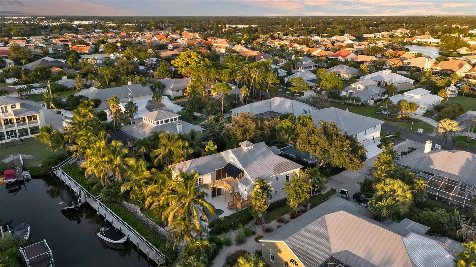 349 DOLPHIN SHORES CIRCLE, Nokomis, FL 34275
