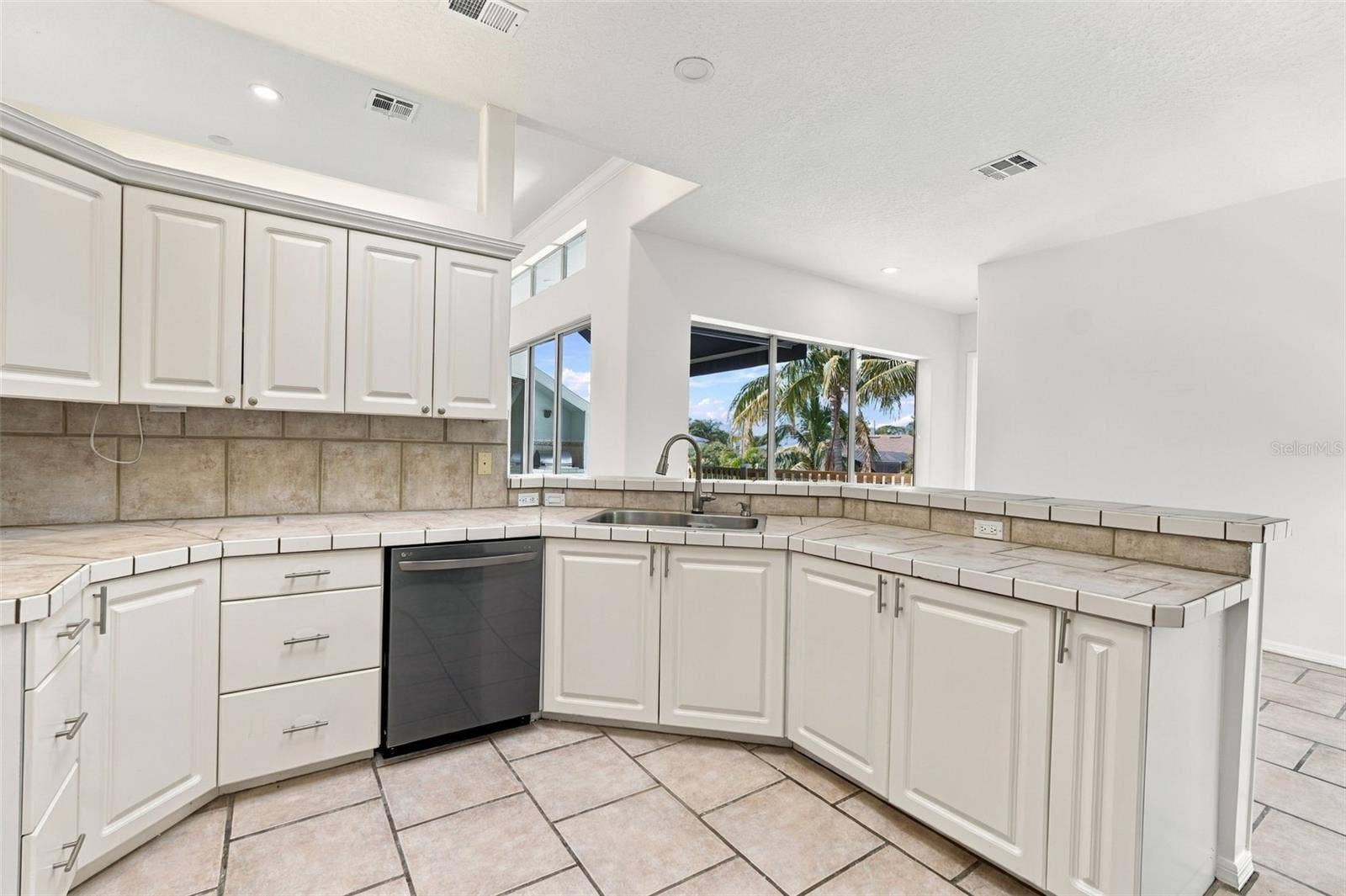 349 DOLPHIN SHORES CIRCLE, Nokomis, FL 34275