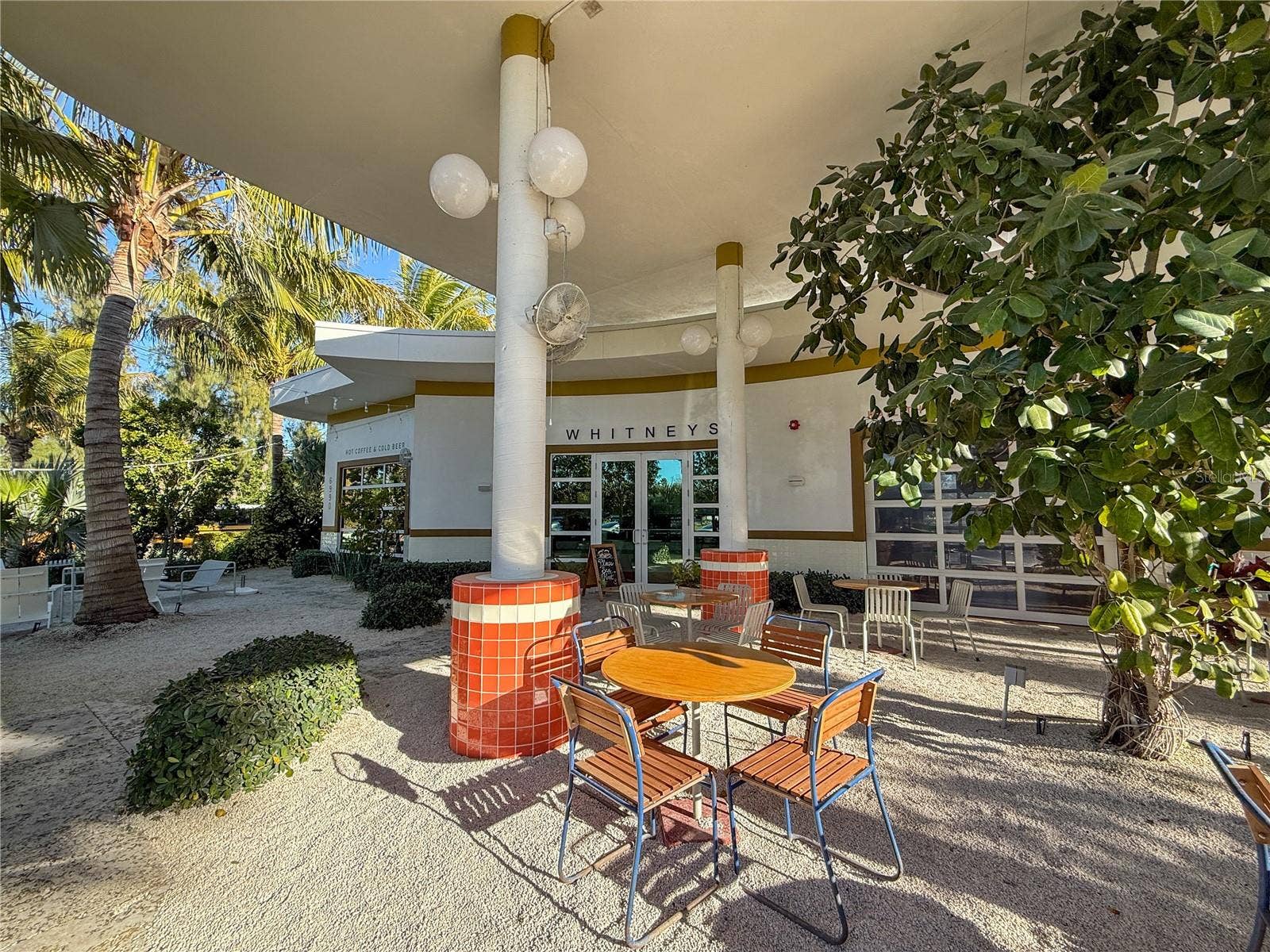 700 LONGBOAT COURT, Longboat Key, FL 34228