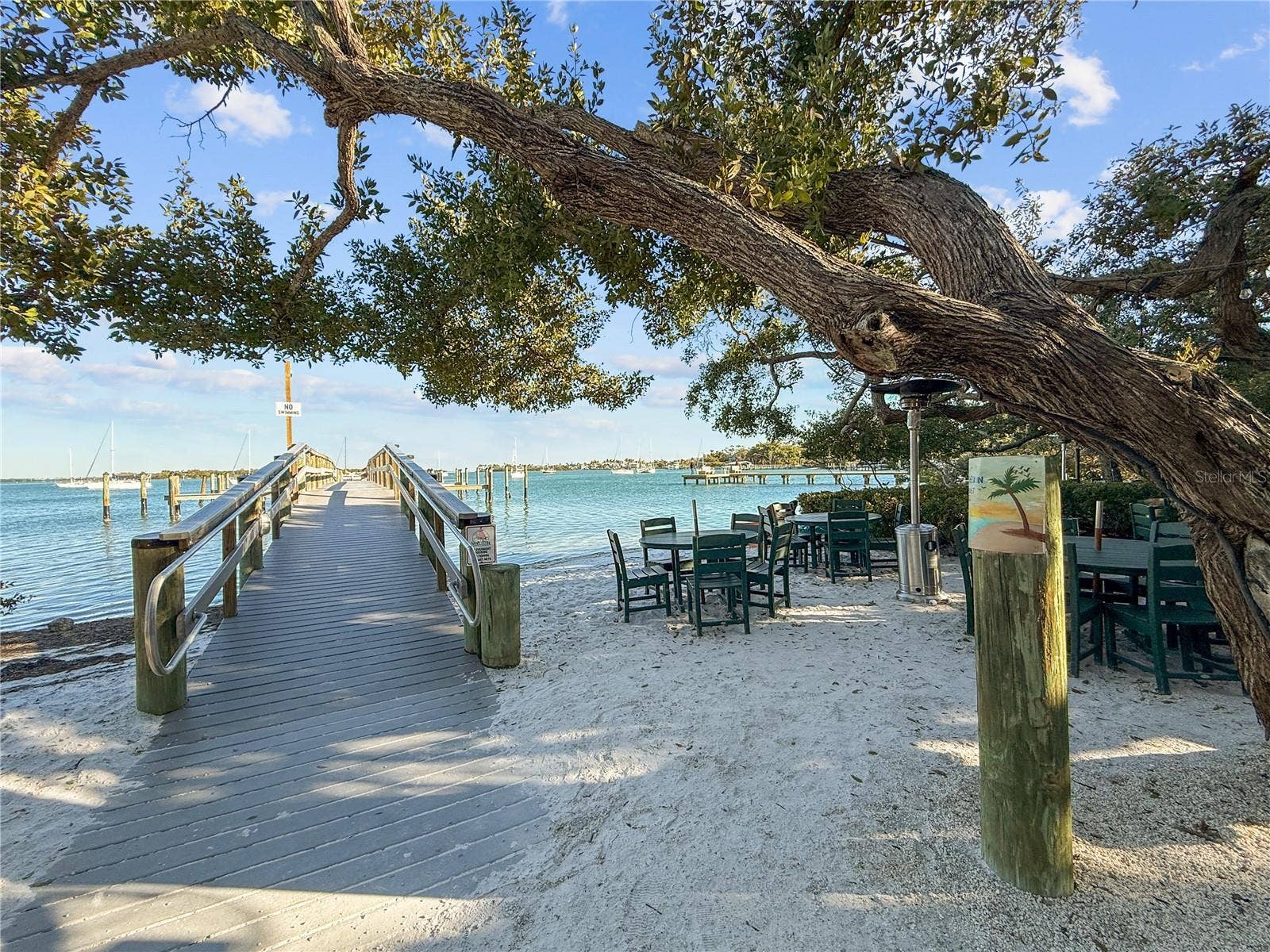 700 LONGBOAT COURT, Longboat Key, FL 34228