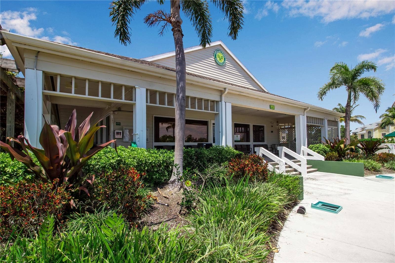 700 LONGBOAT COURT, Longboat Key, FL 34228
