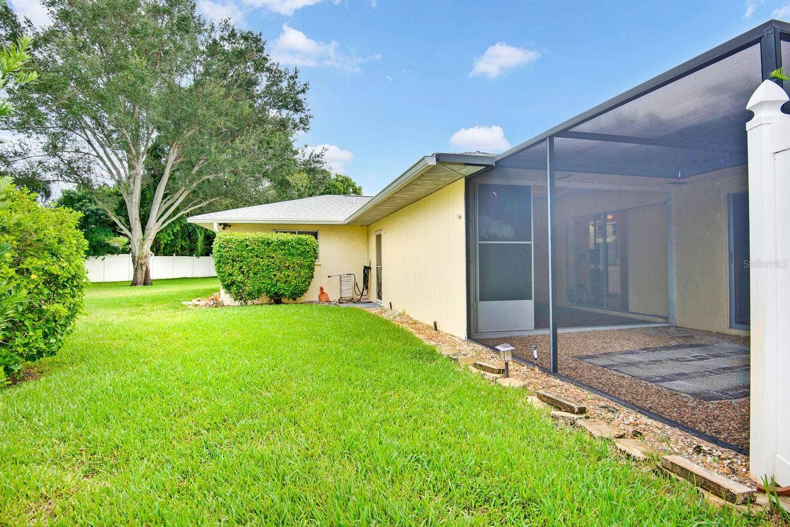 6806 21ST AVENUE TERRACE W, Bradenton, FL 34209 Huge Backyard