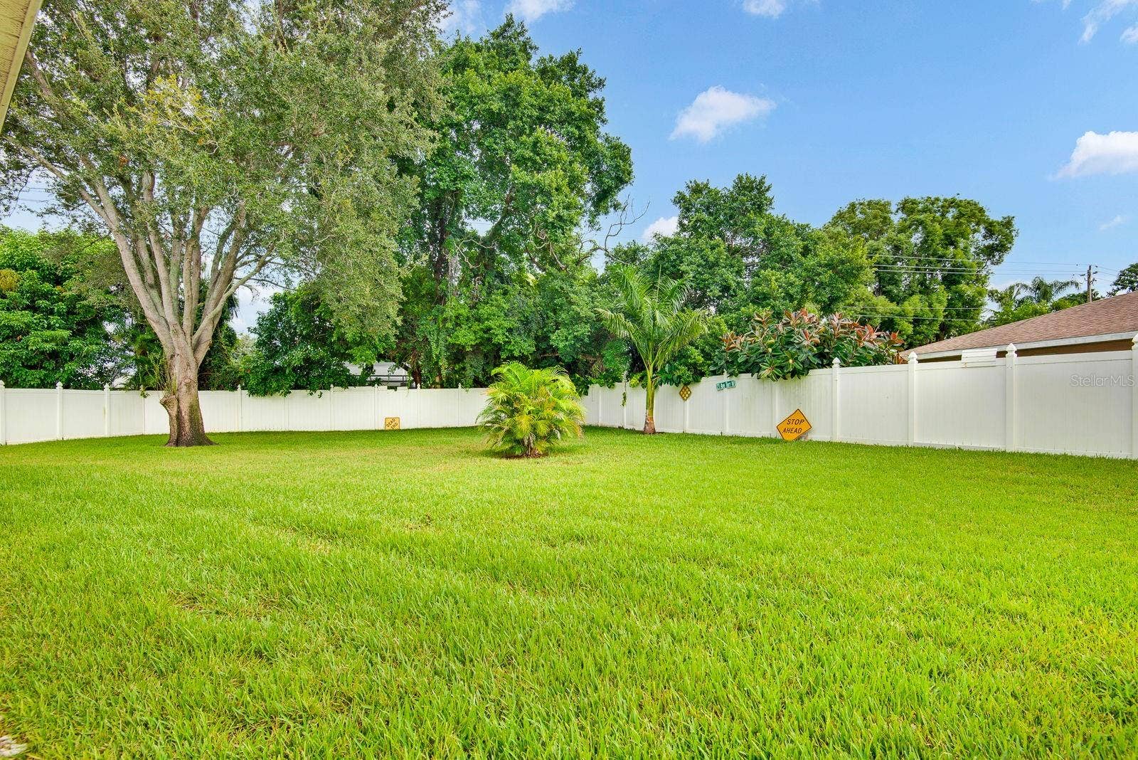 6806 21ST AVENUE TERRACE W, Bradenton, FL 34209 Enclosed Backyard