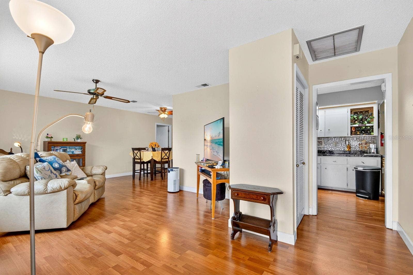 6806 21ST AVENUE TERRACE W, Bradenton, FL 34209 Entry