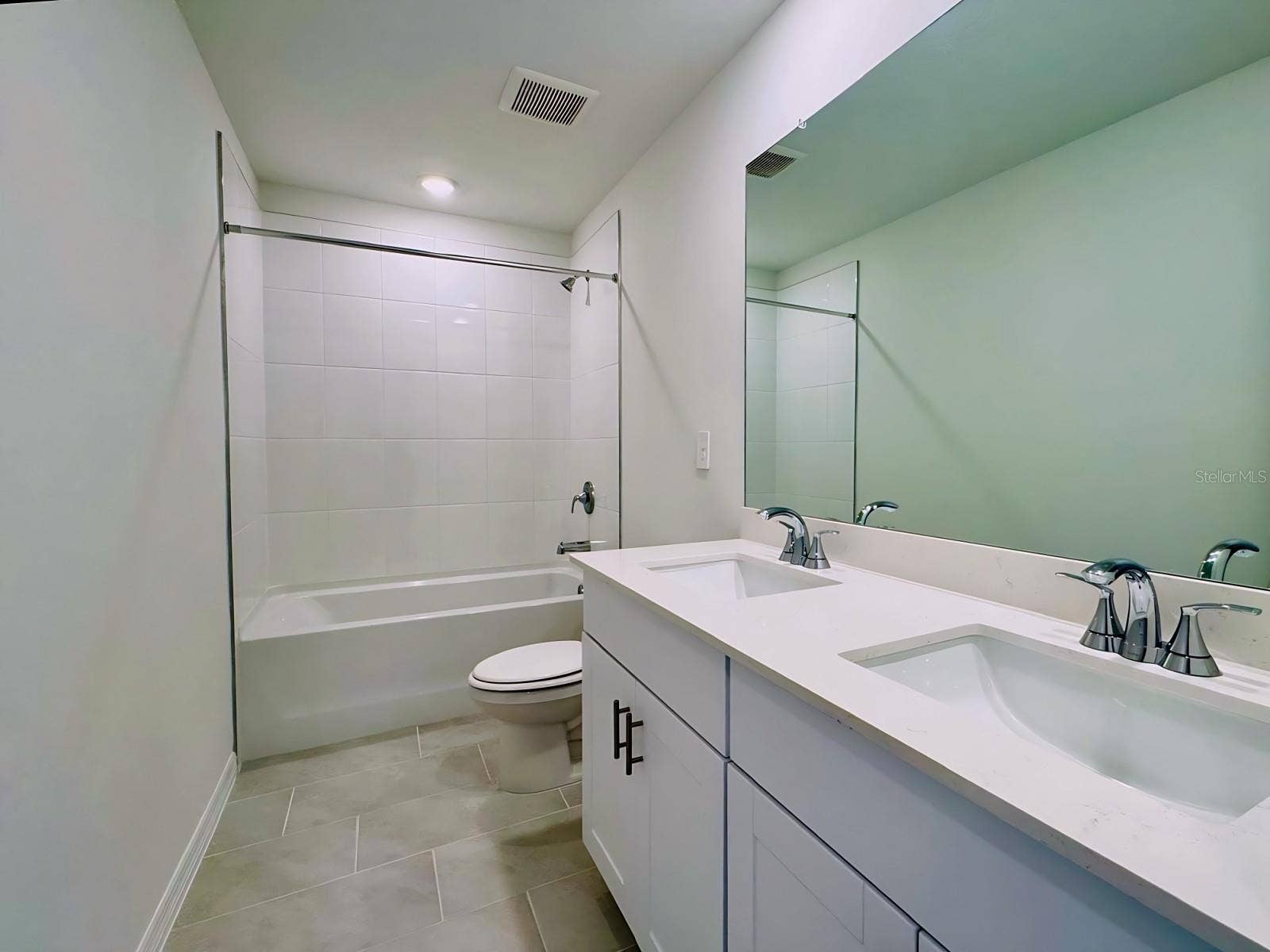 360 LAZY SHORE DRIVE, Nokomis, FL 34275 second floor bathroom