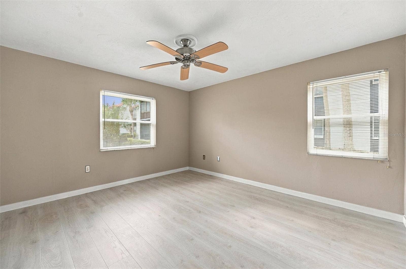 3265 BENEVA ROAD, #104, Sarasota, FL 34232 3265 BENEVA ROAD, #104, Sarasota, FL 34232