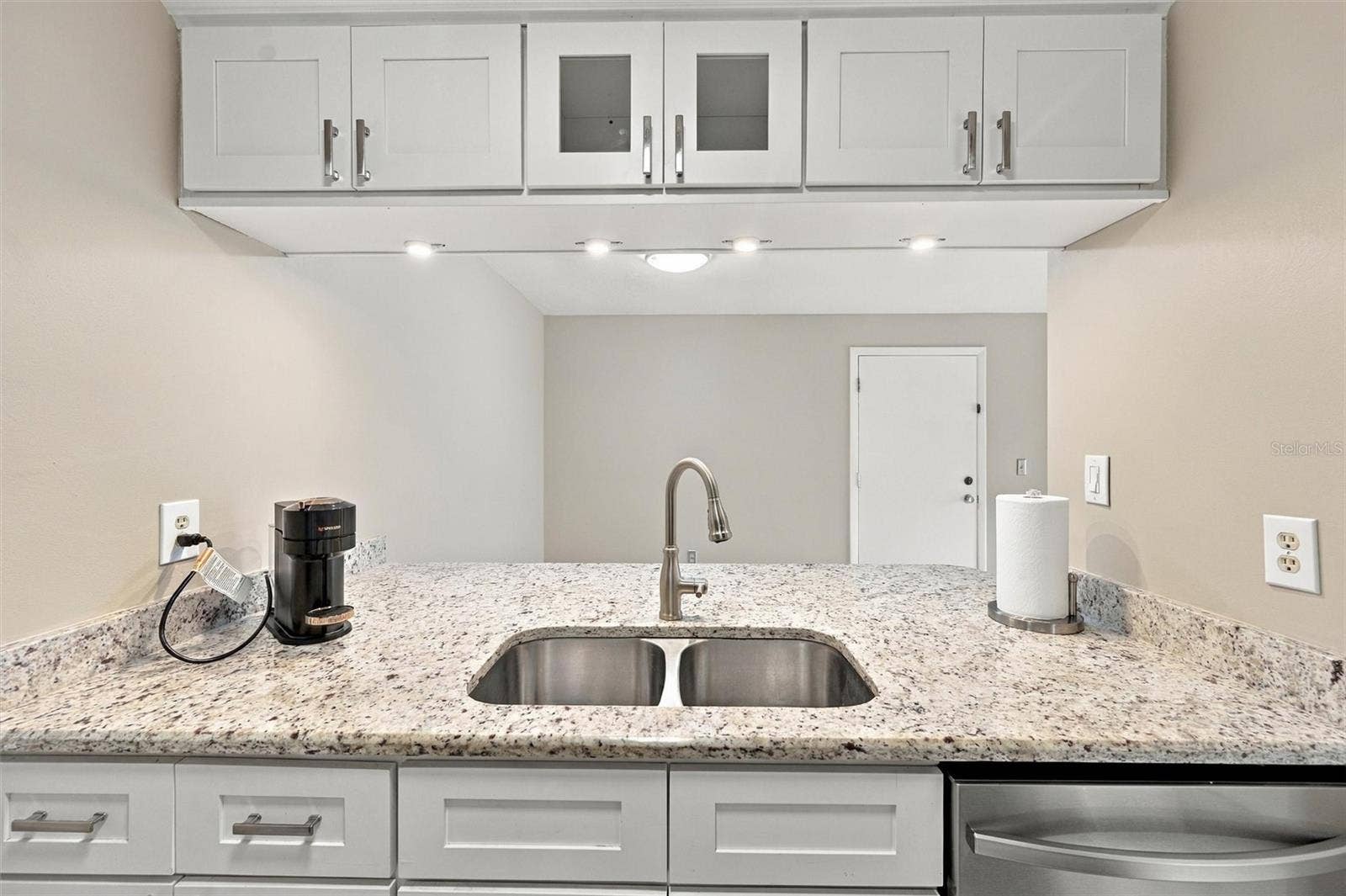 3265 BENEVA ROAD, #104, Sarasota, FL 34232 3265 BENEVA ROAD, #104, Sarasota, FL 34232