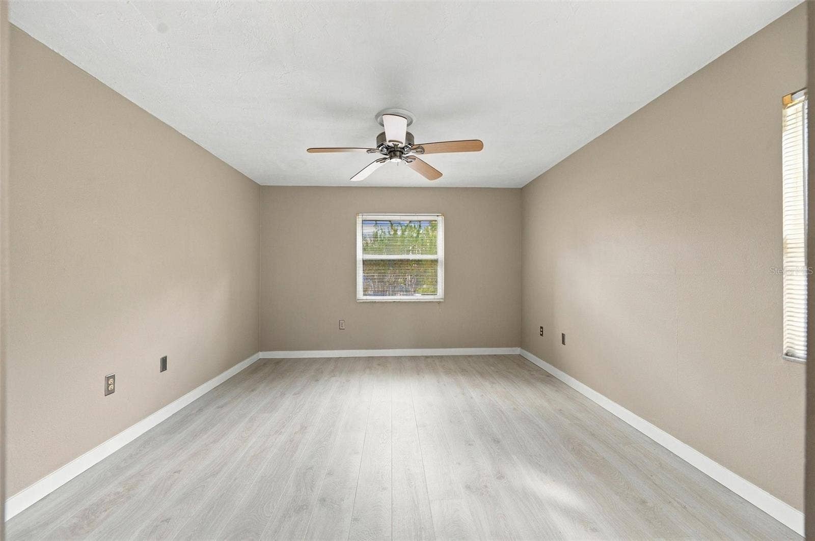 3265 BENEVA ROAD, #104, Sarasota, FL 34232 3265 BENEVA ROAD, #104, Sarasota, FL 34232