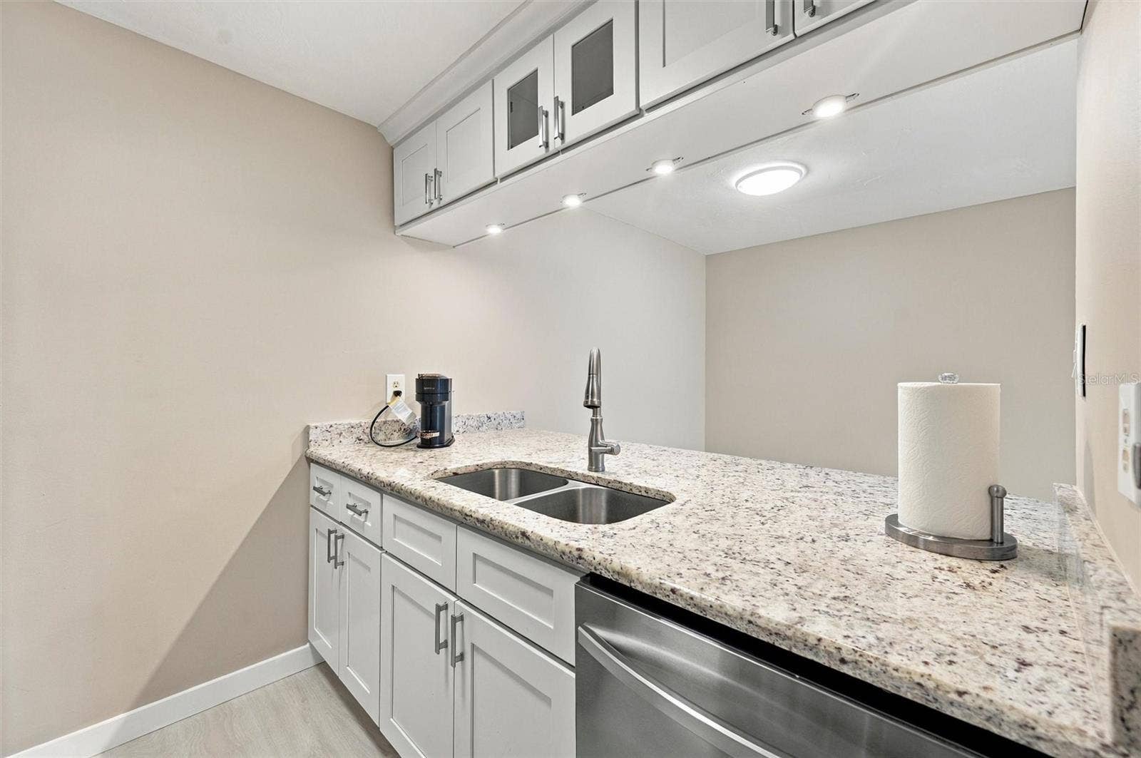 3265 BENEVA ROAD, #104, Sarasota, FL 34232 3265 BENEVA ROAD, #104, Sarasota, FL 34232
