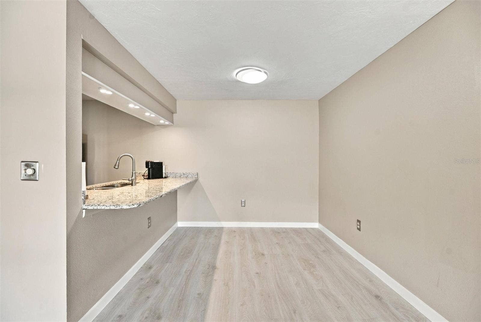 3265 BENEVA ROAD, #104, Sarasota, FL 34232 3265 BENEVA ROAD, #104, Sarasota, FL 34232