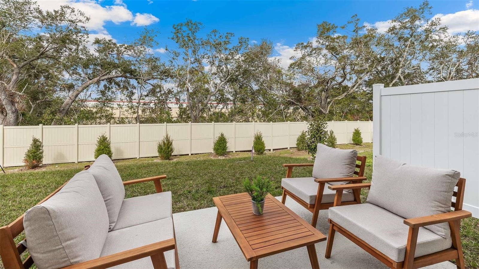 4025 GOLD DUST LANE, Sarasota, FL 34243 4025 GOLD DUST LANE, Sarasota, FL 34243