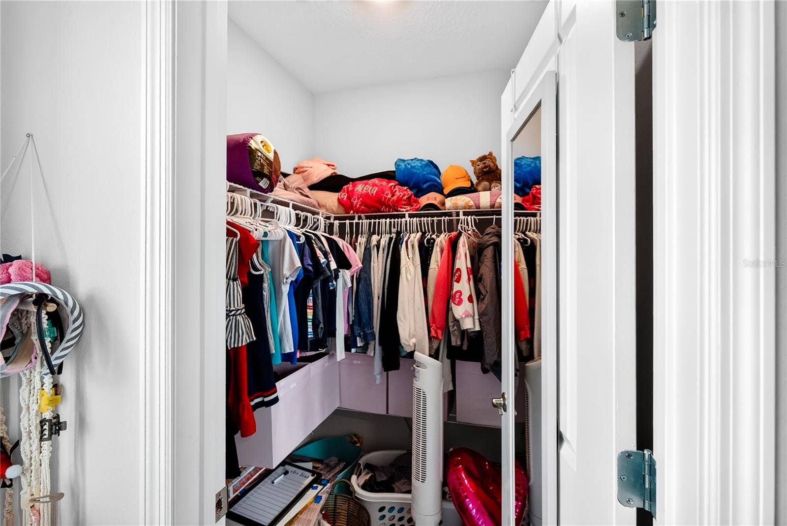 Upstairs 2nd bedroom closet