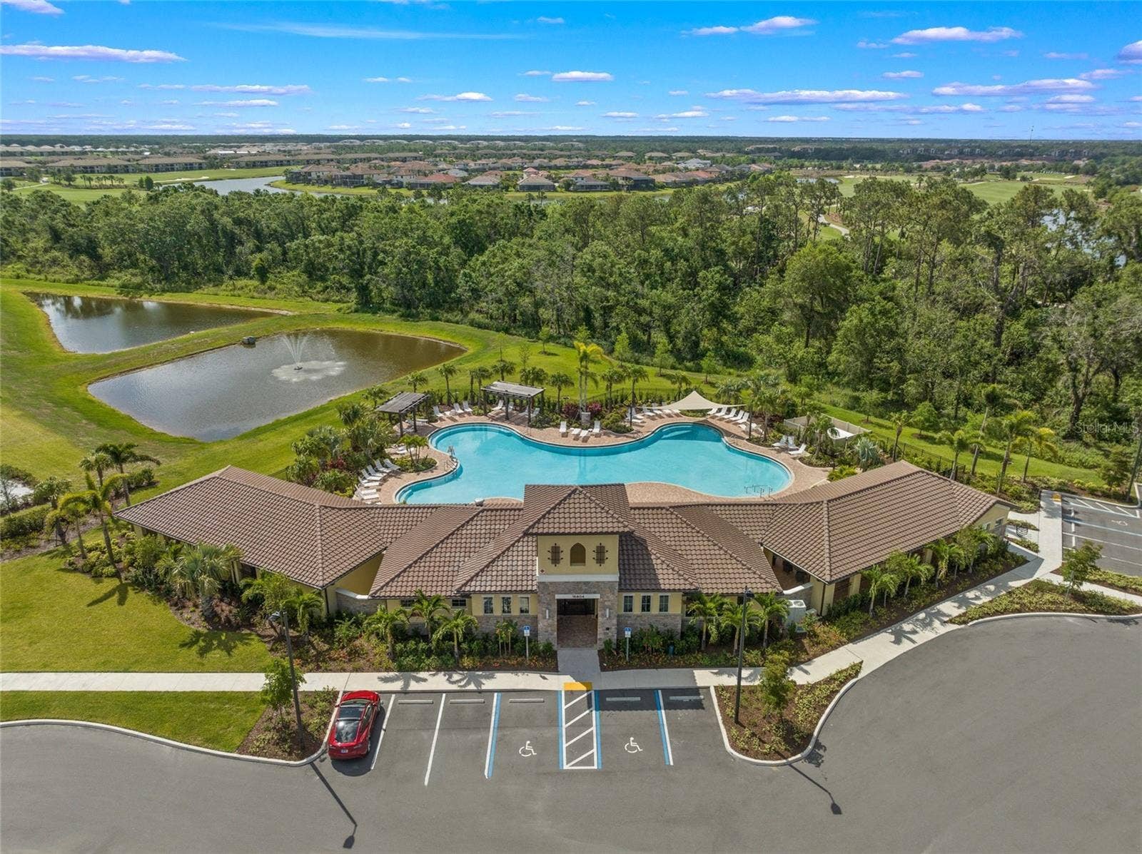 5215 MONTELENA COVE SW, Bradenton, FL 34211 Resort style Pool