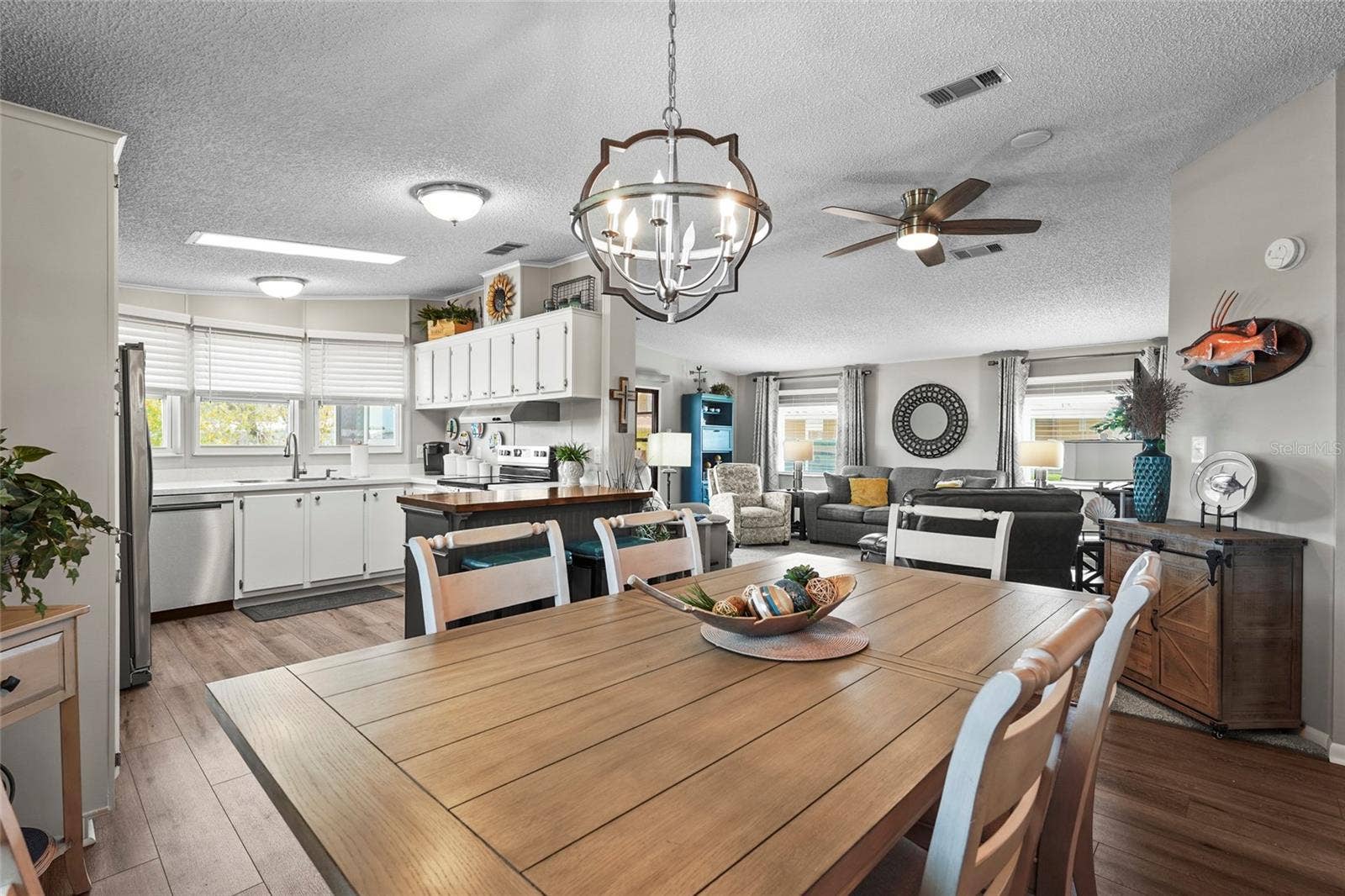 8470 IMPERIAL CIRCLE, Palmetto, FL 34221 8470 IMPERIAL CIRCLE, Palmetto, FL 34221