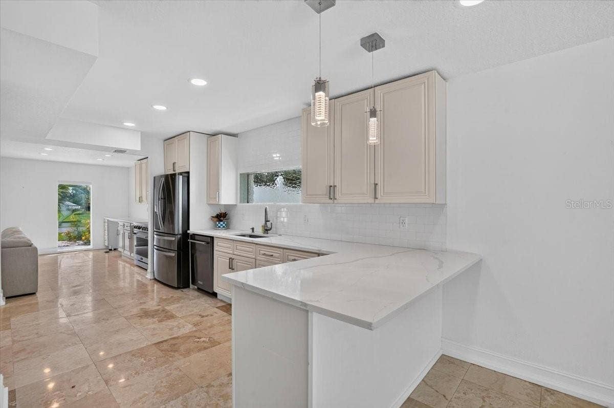 1709 ANASTASIA WAY S, St Petersburg, FL 33712