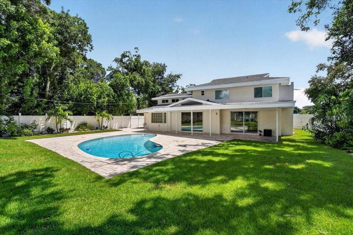 1709 ANASTASIA WAY S, St Petersburg, FL 33712