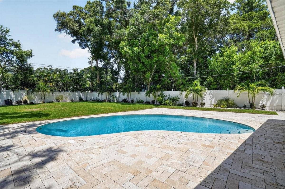 1709 ANASTASIA WAY S, St Petersburg, FL 33712