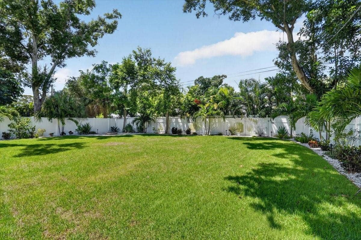 1709 ANASTASIA WAY S, St Petersburg, FL 33712