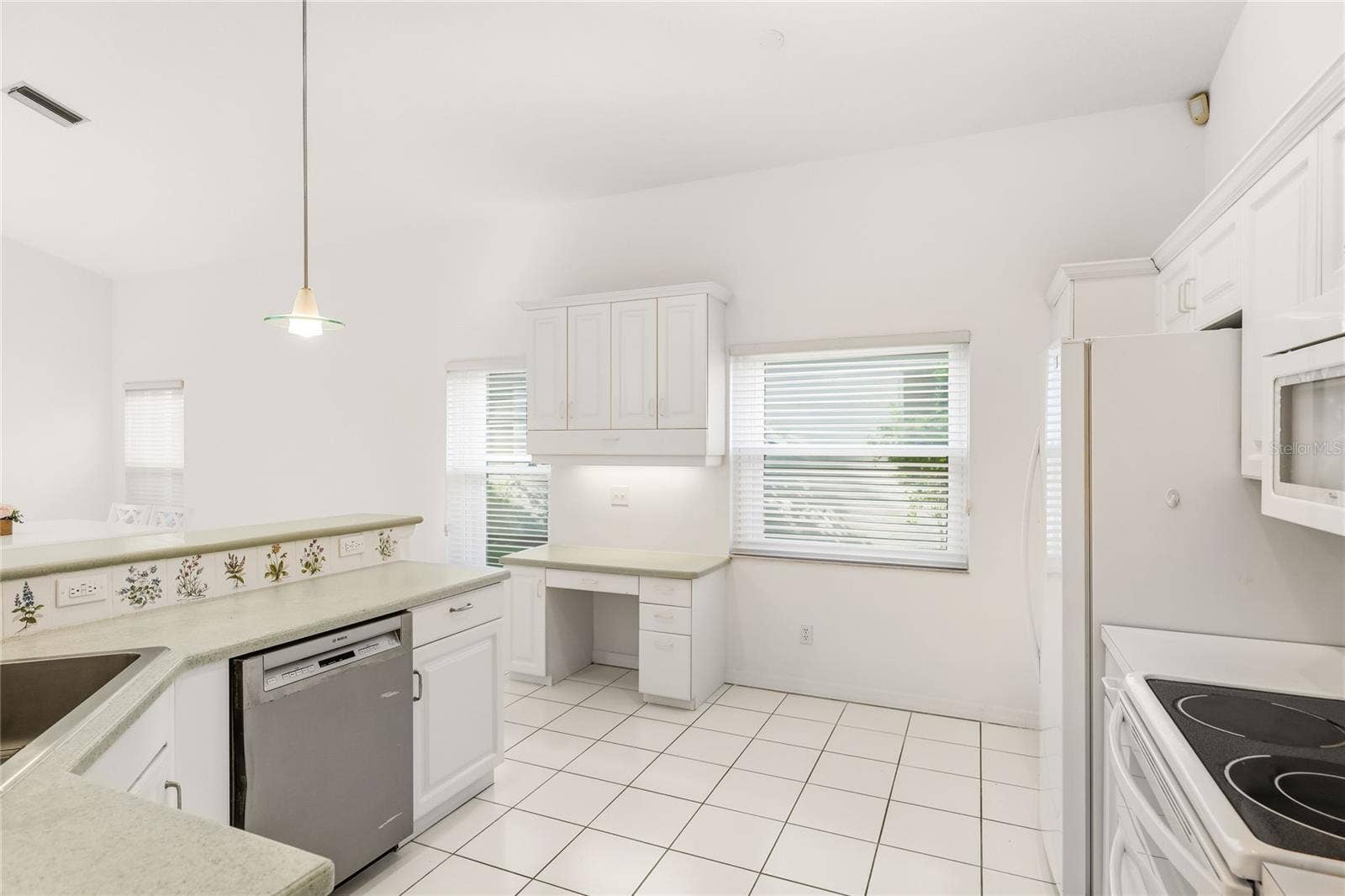 2147 WASATCH DRIVE, Sarasota, FL 34235 2147 WASATCH DRIVE, Sarasota, FL 34235