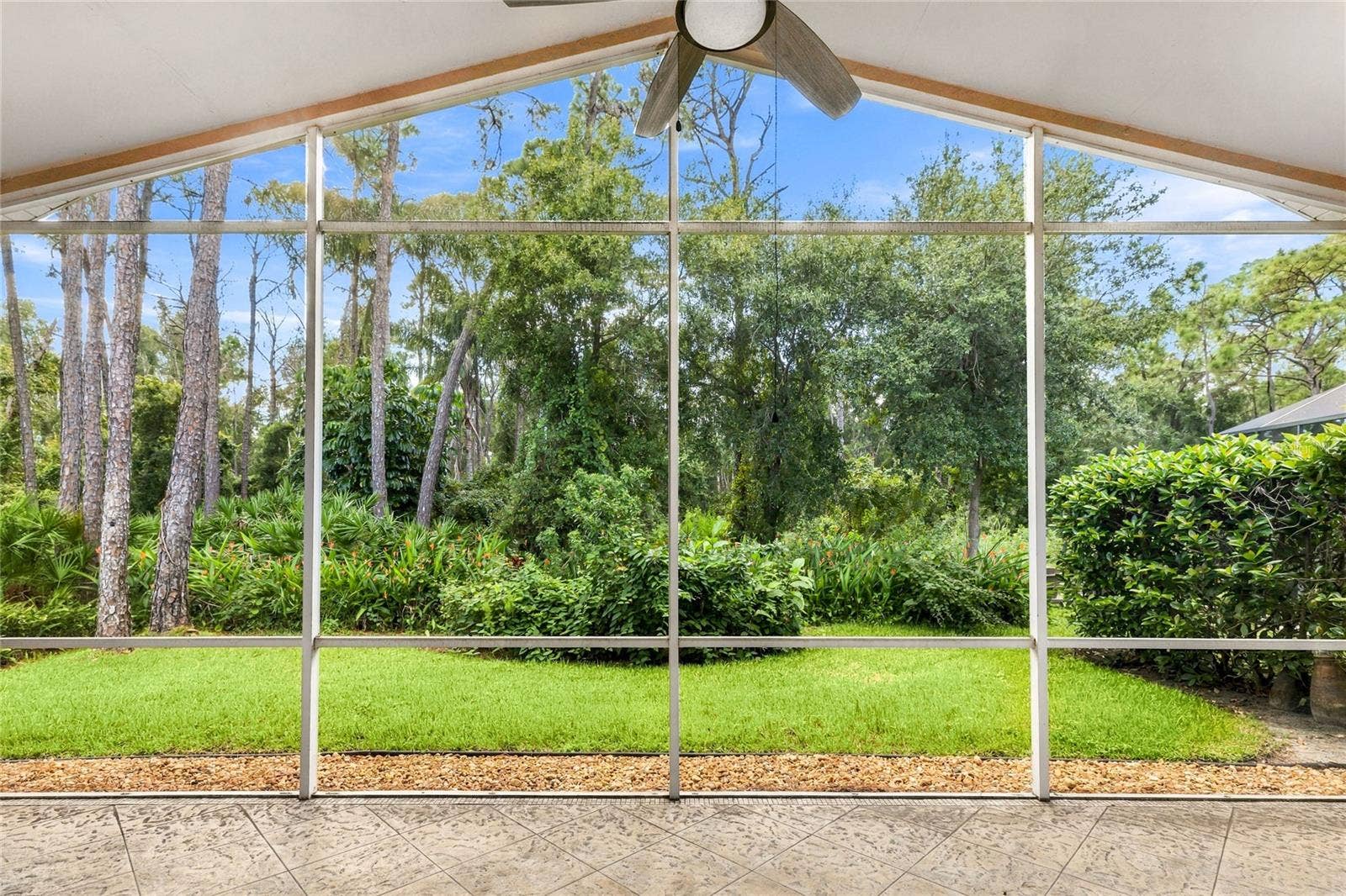 2147 WASATCH DRIVE, Sarasota, FL 34235 2147 WASATCH DRIVE, Sarasota, FL 34235