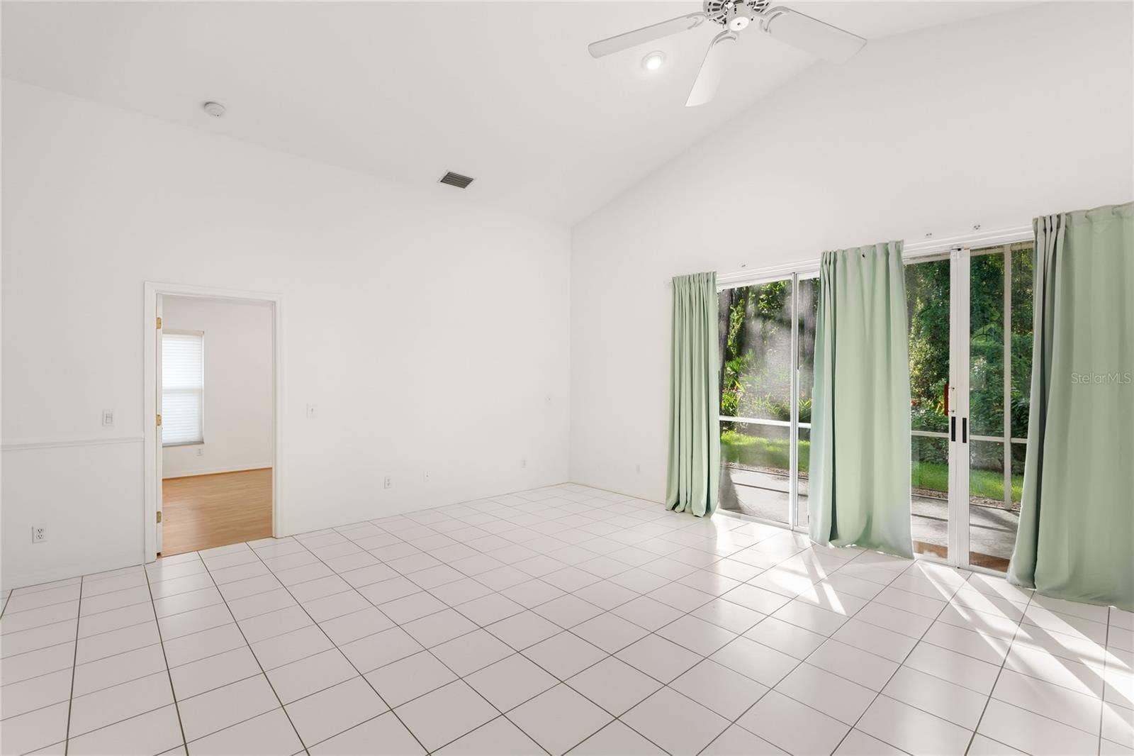 2147 WASATCH DRIVE, Sarasota, FL 34235 2147 WASATCH DRIVE, Sarasota, FL 34235